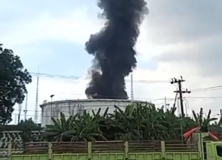 Kilang Minyak Pertamina Cilacap Terbakar, Pertamina Pastikan Operasional Tetap Normal
